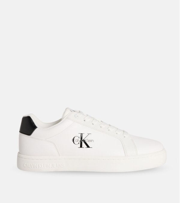 Deportivo Calvin Klein...