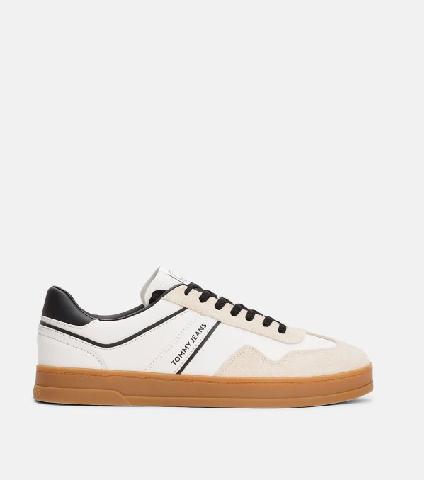 Deportivo Tommy Hilfiger...
